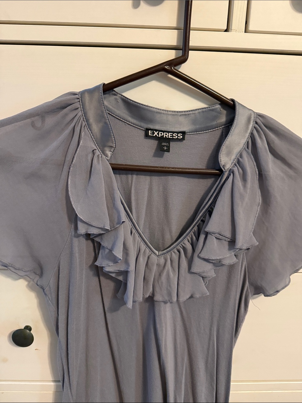 Express Light Gray Ruffle V-Neck Blouse - Picture 3 of 7